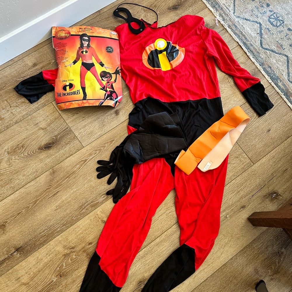 Mrs. Incredibles Costume women’s size large